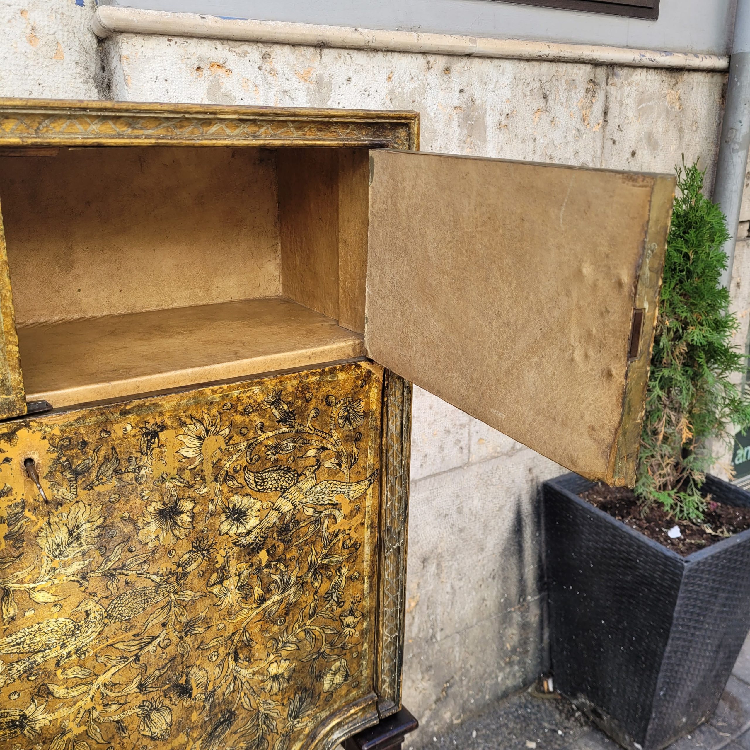 cabinet_dorado (7)