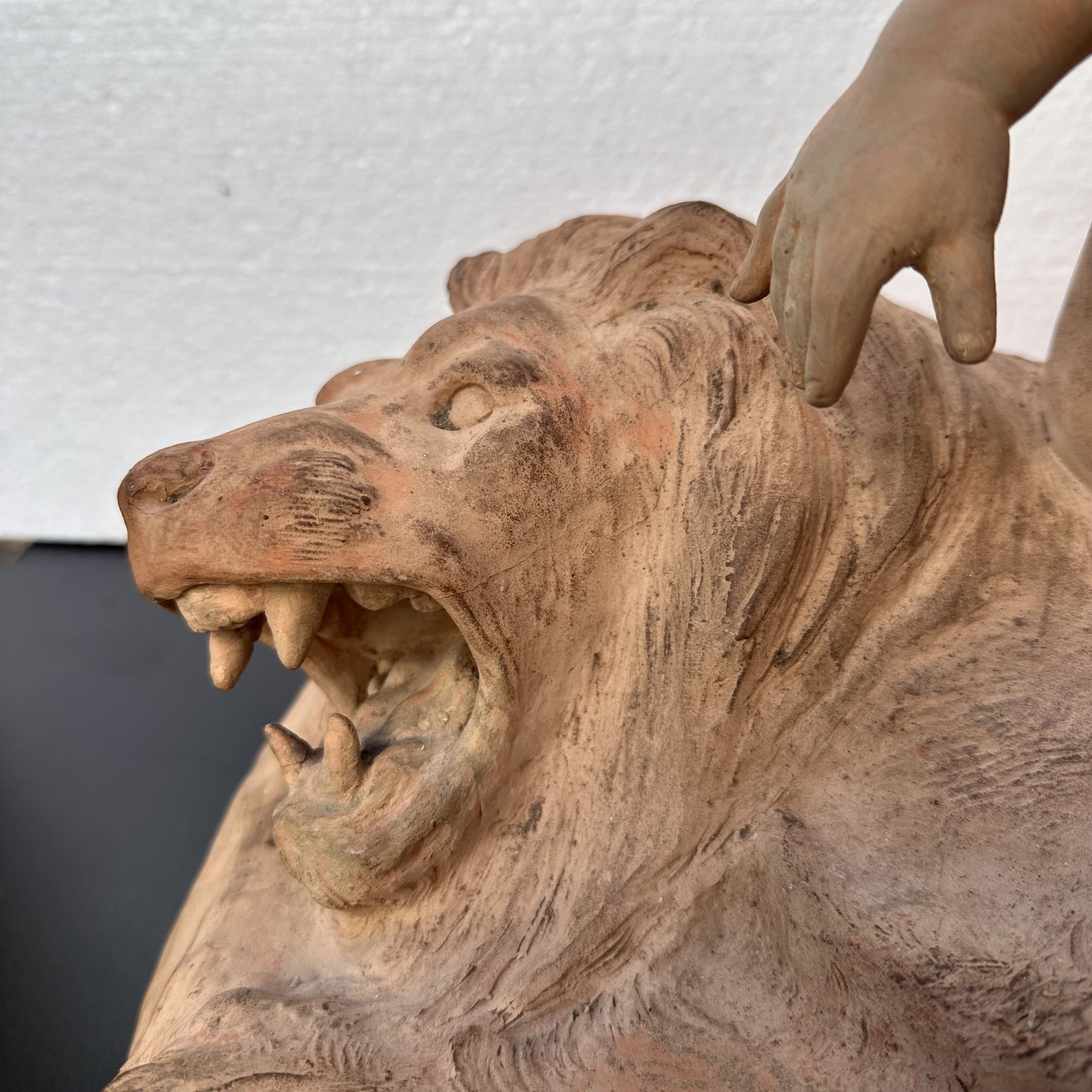 terracota_niño_leon (5)